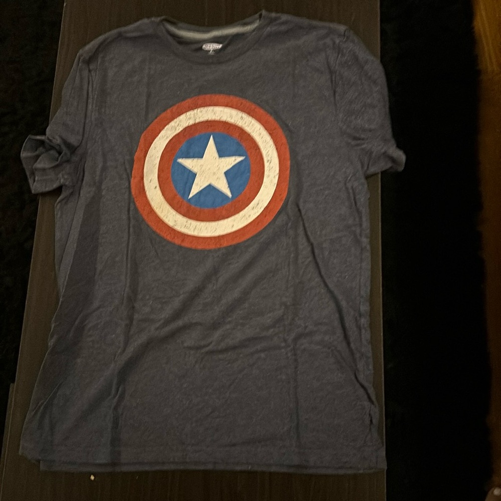 Old Navy. Medium Captain America shirt